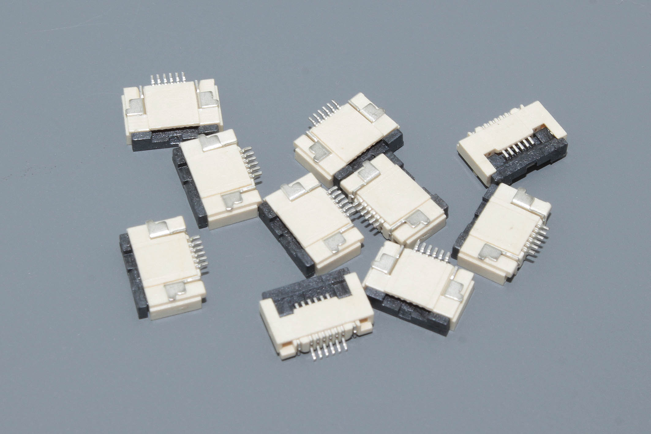 Разъем FPC Flip-Lock 0510-6RLGF 6 pin высота 1мм шаг 0,5мм 10 шт